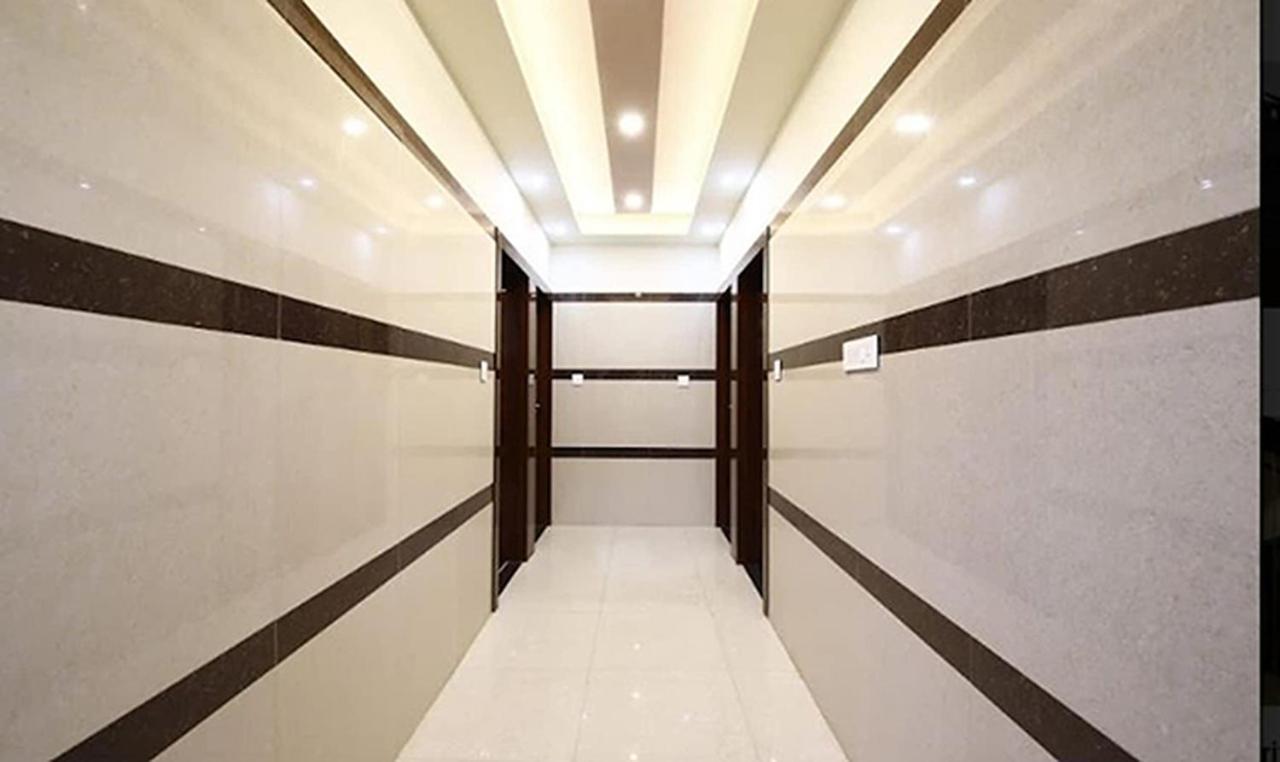 Royal Blue Meridian Inn Bengaluru Kültér fotó